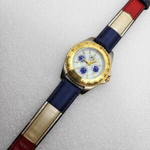 Boy 2000 Red White Blue France USA Flag Color Band Y2K Vintage 40mm watch